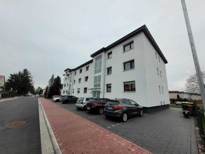 Dreizimmerwohnung im 2.OG mit Balkon (komplett renoviert 2023)