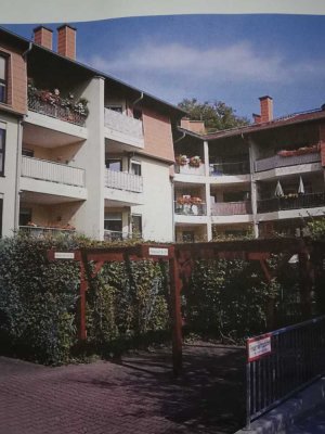 Provisionsfreie, gemütliche, ruhige Einzimmerwohnnung mit Balkon und Stellplatz