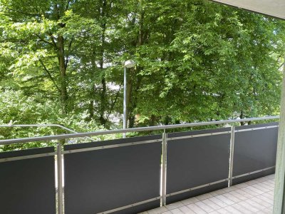 Attraktive, geräumige 2-Zimmer Wohnung