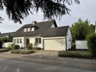 Seltene Gelegenheit, Alt Schürkesfeld, frisch saniert mit großem Grundstück