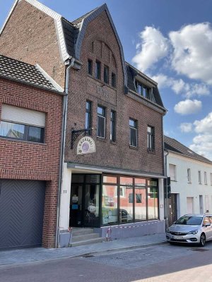 Geräumige 3-Zi-im 2. OG-Whg. in Braunsrath zu vermieten.