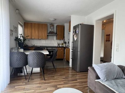 Wunderschöne  2-Zi-EG-Whg mit Terrasse + Balkon in ausgezeichneter Lage von Schwieberdingen