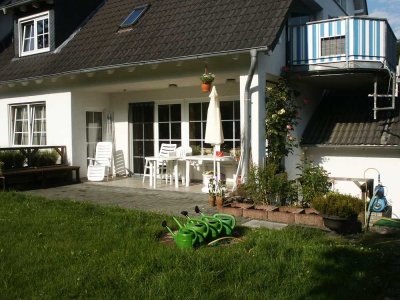 Privat, 100m²-EG.-ETW. 51643 Gummersbach-Berstig /zentrumsnah dennoch im Grünen, Gartennutzung