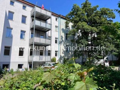 Attraktive 2-Zimmer-Wohnung Balkon, Einbauküche und Stellplatz im halleschen Medizinerviertel