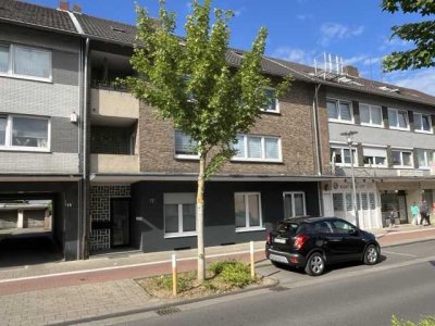 Erstbezug nach Sanierung: Exklusive 3-Zimmer-DG-Wohnung mit geh. Innenausstattung in Kamp-Lintfort