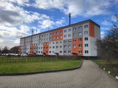 Licht, Luft, Lebensgefühl – 2 Zimmer plus Balkon und Stellplatz