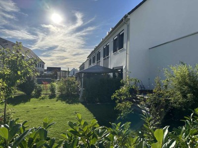 MODERN UND FAMILIENFREUNDLICH - IHR NEUES ZUHAUSE MIT GARTEN UND 2 STELLPLÄTZEN