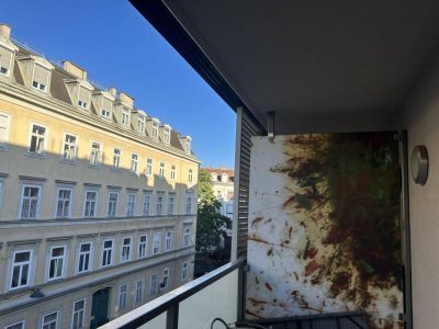 Moderne City-Wohnung im 3.OG mit großem westseitigen Balkon