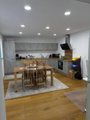 Traumhafte (neuwertige) 2 Zimmerwohnung auf 93qm