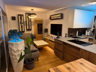 Penthousewohnung mit 3 Zimmern Balkon / überd. Stellplatz