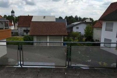 Sonnige 3-Zimmer-Wohnung mit EBK und Balkon in Westerheim