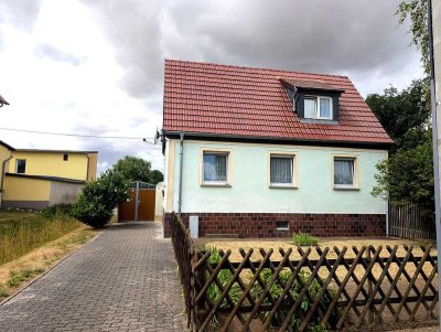 Freistehend, charmant, voller Möglichkeiten – hier beginnt dein Projekt Eigenheim!