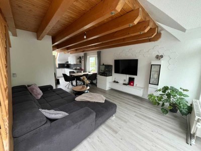 Traumhafte 2,5-Zimmer-Maisonette-Wohnung mit Balkon und EBK in Nordheim