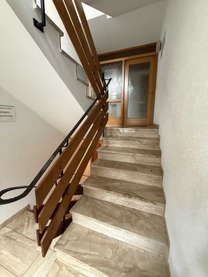 Mehrfamilienhaus – Solide vermietet, 1.790 € Kaltmiete, attraktives Investment mit Potenzial!