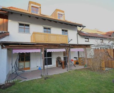 3-Zi.-Erdgeschoßwohnung mit großer Küche, Terrasse und Garten