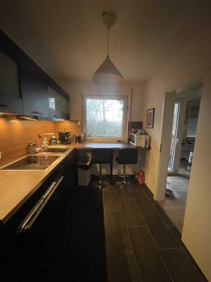 Modernisierte 2-Zimmer Wohnung mit Balkon & EBK