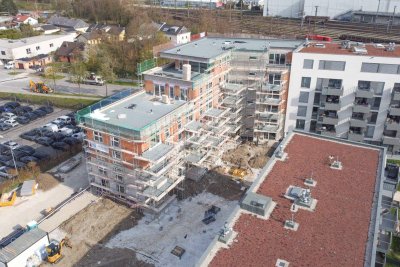 Provisionsfrei - großzügige 2 Zimmer Wohnung mit Balkon