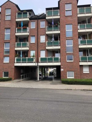 Freundliche und gepflegte 2-Raum-DG-Wohnung mit Balkon in Mönchengladbach