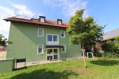 Schöne 2-Zimmer-Wohnung mit Terrasse