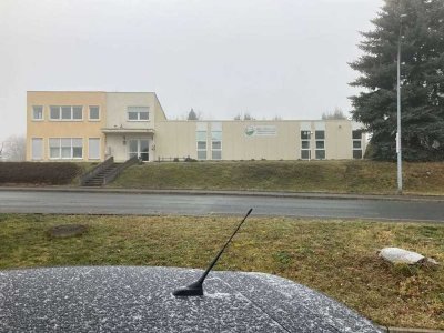 Büro, Wohnung und Lagerfläche in Waldheim