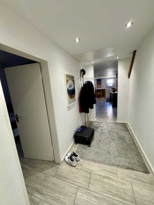 Zwei Zimmer-Appartment auf Wunsch möbliert