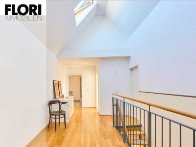 Repräsentative großzügige Maisonette-Wohnung mit Stil im Herzen Bogenhausens