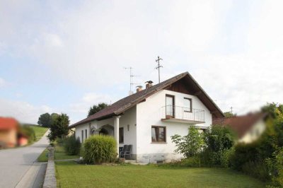 Modernisierungsbedürftiges Einfamilienhaus in Weilerlage!
