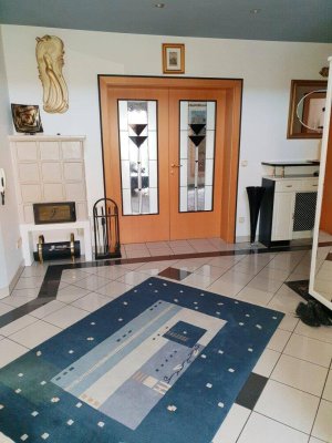 Exklusives Einfamilienhaus mit Doppelgarage zu verkaufen!