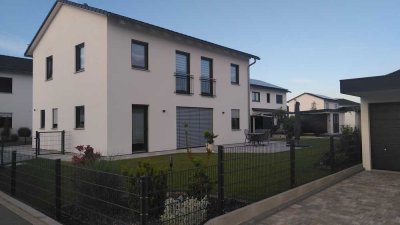 Einfamilienhaus mit Einbauküche und gehobener Ausstattung in Schwandorf