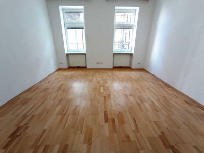 bestens 2 er WG geeignete Stilaltbauwohnung nähe Brigittenauer Bad!