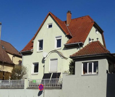 Alleinstehendes Einfamilienhaus für die große Familie/ Ideales Mehrgenerationenhaus