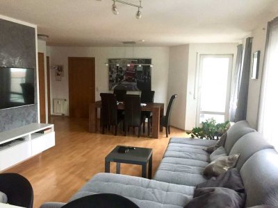 Geschmackvolle 3-Zimmer-Wohnung mit gehobener Innenausstattung mit Einbauküche in Lauffen am Neckar