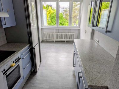 Für Staatsbedienstete zum Selbstbezug oder Kapitalanleger: Attraktive 4-Zimmer-Whg in Putzbrunn
