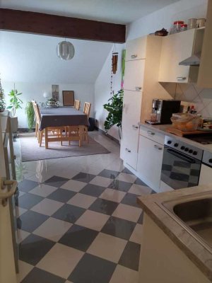 3-Zimmer Dachgeschosswohnung mit Loggia