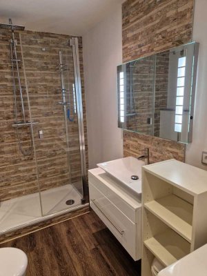 Möblierte 2-Zimmer Wohnung,, modern, Einbauküche, ruhiger, zentrale Lage, Vollausstattung