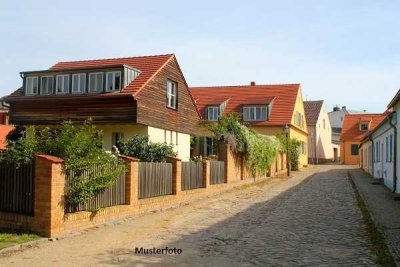 Mehrfamilienhaus mit 3 Wohnungen - provisionsfrei