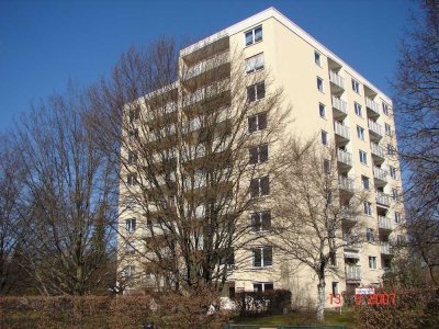Neu sanierte 2-Zimmer-Wohnung mit Bergblick - PROVISIONSFREI