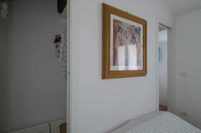 Stilvolle, modernisierte 1,5-Zimmer-Wohnung mit Balkon und EBK in Neuenhagen bei Berlin