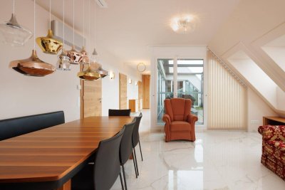 NEU AM MARKT***Möblierte DG-Wohnung Nähe U-1 „Kagraner Platz“ mit Blick auf Wien!***