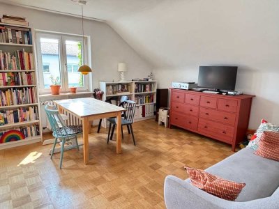 Schöne, ruhige und gepflegte 3-Zimmer-Dachgeschosswohnung in Gerbrunn