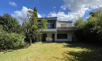 Raum zur freien Entfaltung + Gartenparadies!