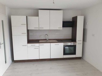 Vollständig renovierte 2,5-Zimmer-Wohnung mit Balkon und Einbauküche in Königheim-Brehmen