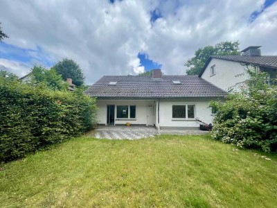 Charmante Haushälfte mit großem Garten und Stellplätzen – flexibel beziehbar