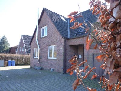 3-Zimmer-Wohnung in Rellingen, Kaminofen und mit eigenen Kellerzugang