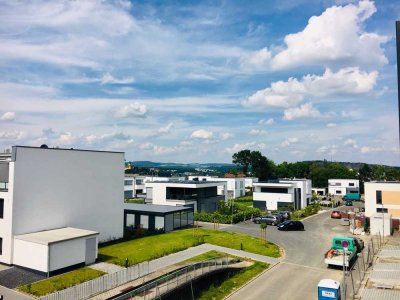 Helle, moderne 2-Zimmer-Wohnung mit Balkon