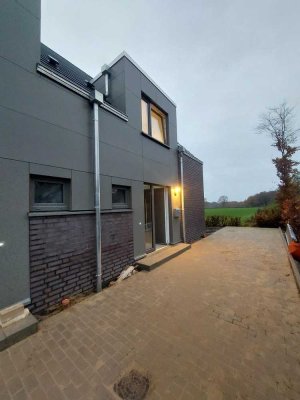 Exklusive Architekten-Doppelhaushälfte zu vermieten in Prisdorf Nähe Hamburg