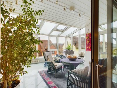 RESERVIERT! Gepflegtes Einfamilienhaus mit großem Garten, Photovoltaik, Wintergarten, Grillplatz, Do