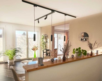 Energieeffizienter Bungalow am Steigerwald Komfortables und nahezu barrierefreies Wohnen am Ortsrand