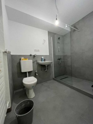 Sanierte 2 Zimmer mit Balkon