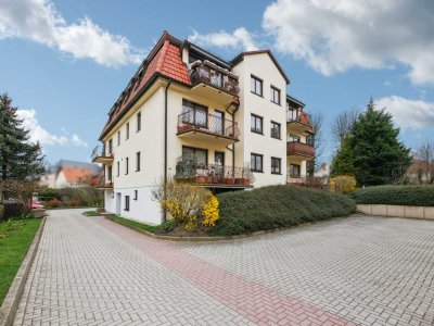 1A-Kapitalanlage, gelegen am Stadtpark von Neustadt (Sa): Vermietete 2-R-W inkl. Garage & Südbalkon